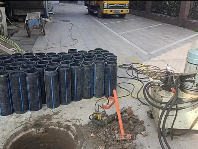 临淄PE置换管厂家 DN315置换管 非开挖管短管置换
